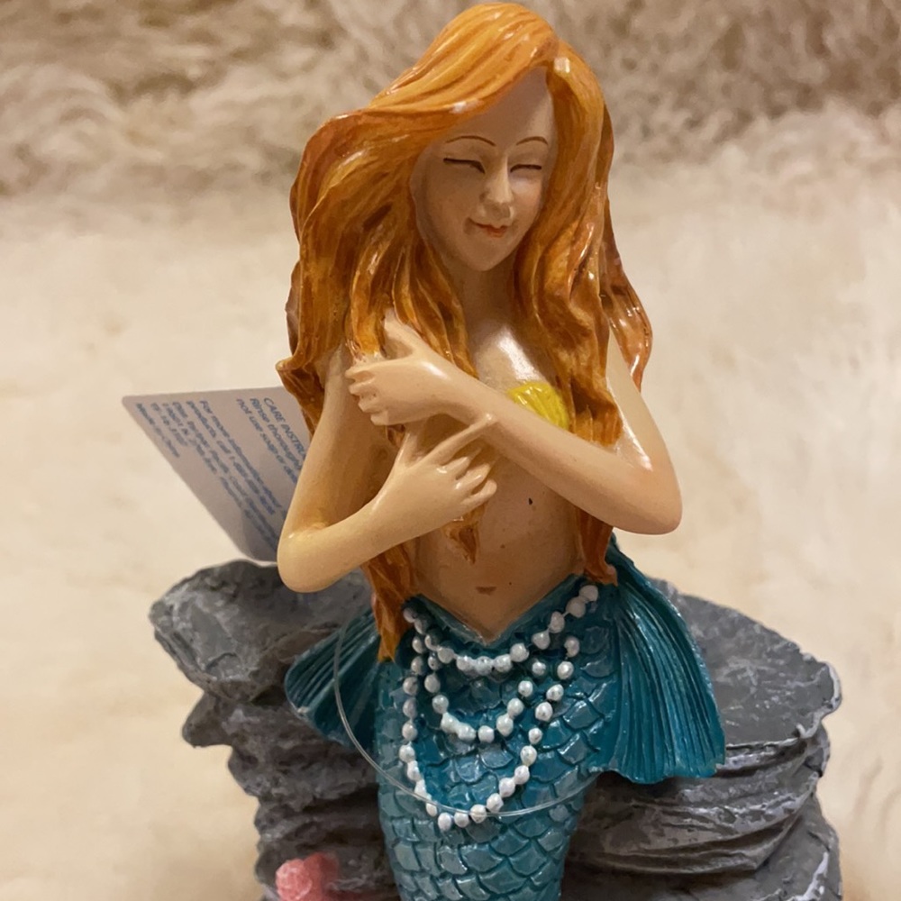 Top Fin Mermaid Statue - Picture 10 of 13